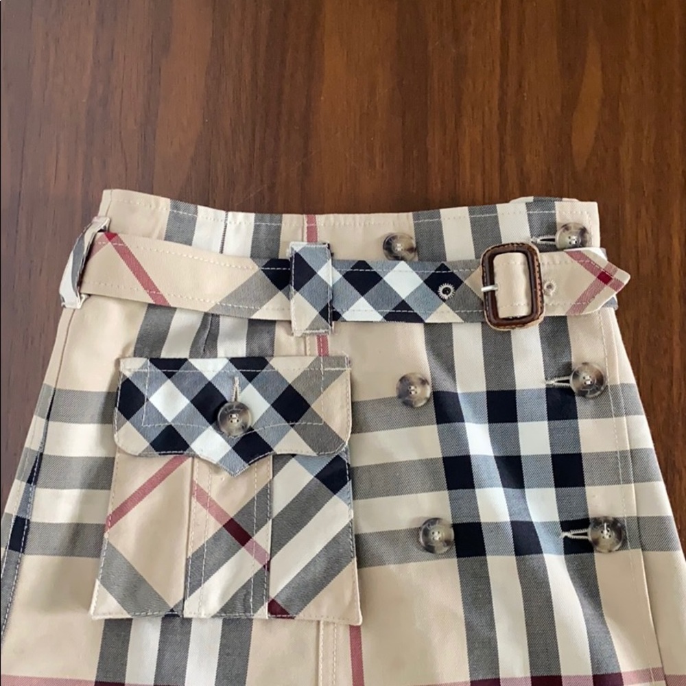 Burberry skirt kids size 4